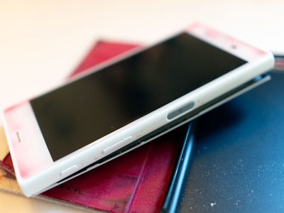 docomo SONY Xperia SO-02J エクスペリア スマホ電池膨張