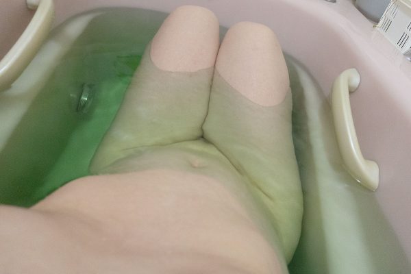 入浴 バスルーム MTFおっぱいヌード