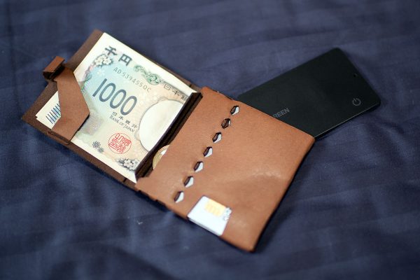 極小 最薄 最軽量 財布 UNIVERO スマートタグ 紛失防止タグ