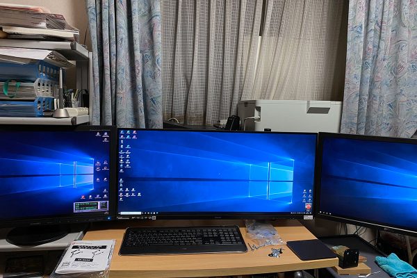 マルチモニター 3画面