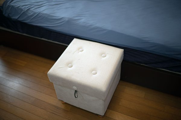 アイリスオーヤマ 収納スツールボックス ベッドサイドテーブル