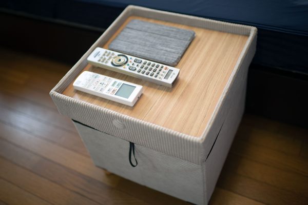アイリスオーヤマ 収納スツールボックス ベッドサイドテーブル リモコン