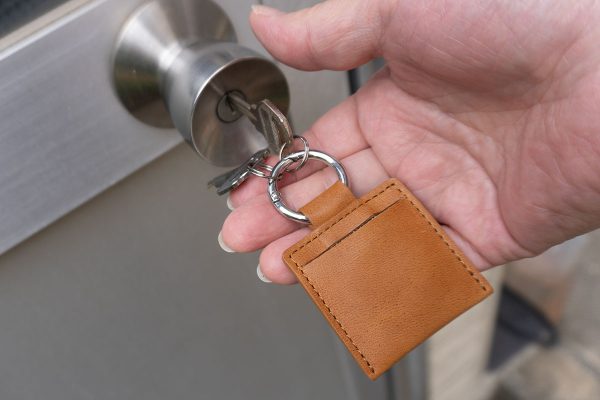 もしも現金キーホルダー ホースレザー 隠し現金 家の鍵