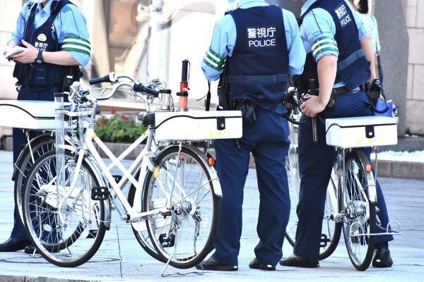 警察官 自転車 認知症 被害妄想 警察介入