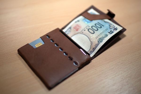極小 最薄 最軽量 財布 UNIVERO