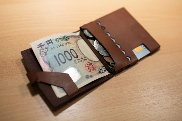 極小 最薄 最軽量 財布 UNIVERO コインお釣り