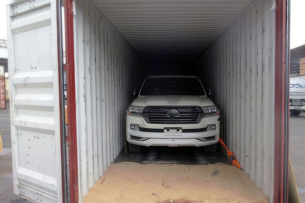 盗難車両 ランクル ランドクルーザー コンテナ