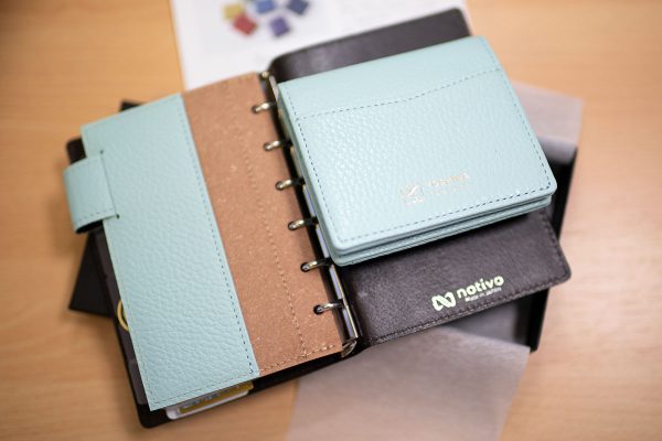 YOSHINA 最小本革二つ折り財布 notivoシステム手帳