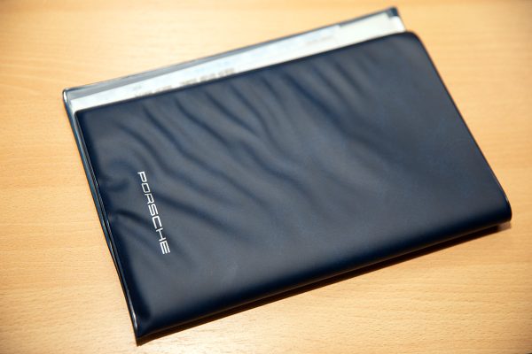 ポルシェ車検証ケース