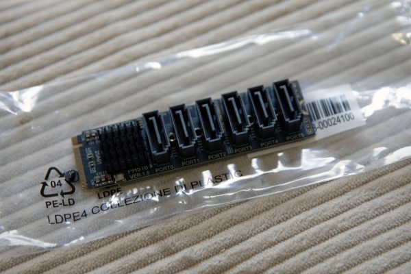 M.2 NVME 3.0PCI-E 6Gpbs 6ポート拡張カード 1166チップ