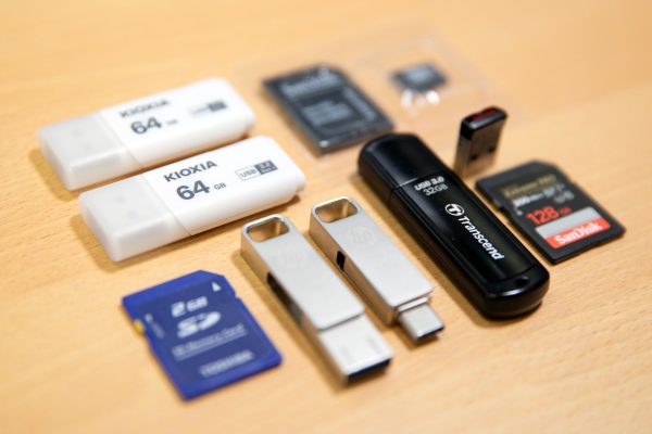USBメモリ キオクシア sandisk hp メジャーメーカー