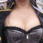 コミケC108 コスプレ 着せ恋 ブラックロベリア 胸の谷間 バスト おっぱい